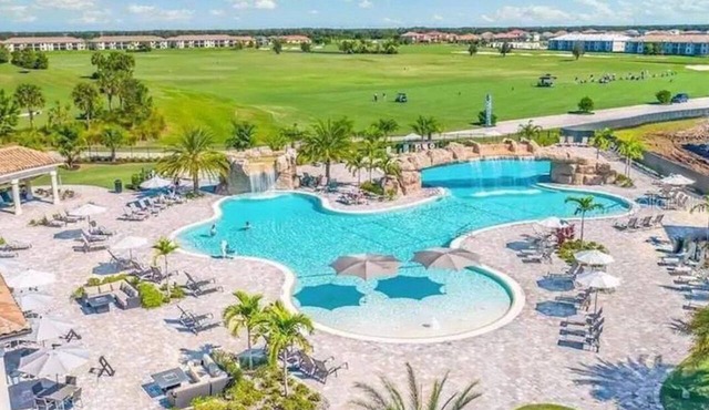 Luxury Condo in Upscale Lakewood National Golf Community Experience the Best