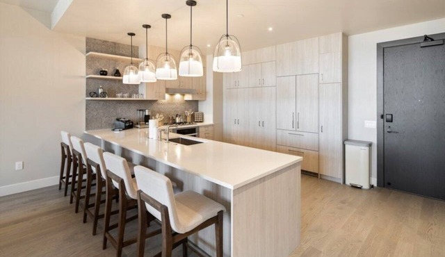 Luxury @Deer Valley East Village - Private residence - sleeps 8