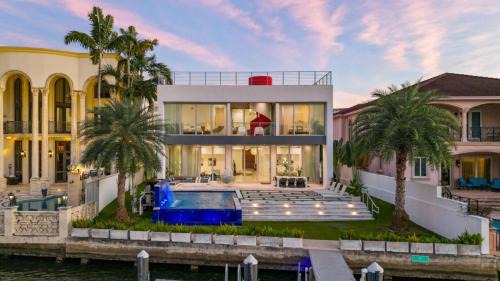 Miami Modern Heated Pool and Dock
