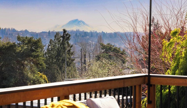 Modern 3BR Retreat w/City Views & 2 Living Spaces