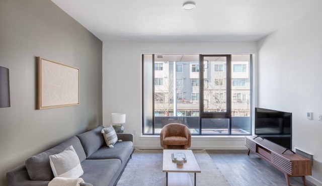 Modern Central District 1BR w/Gym & BBQ, nr downtown, by Blueground
