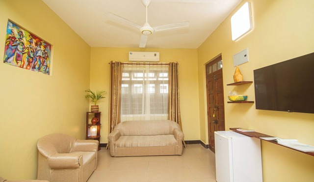 Nanasi Home - A six-person apartment, just 2 minutes from the Old Slave Market.