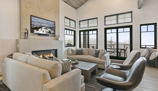 NEW! 50 - Six Bedroom with Spa Stag Lodge by Deer Valley Resort