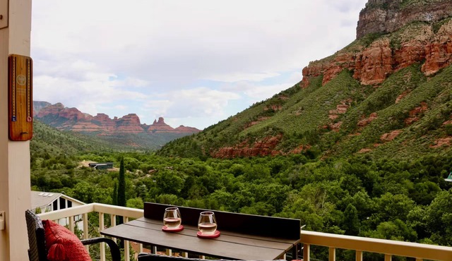 Oak Creek Overlook: Views, Game Room, Gym