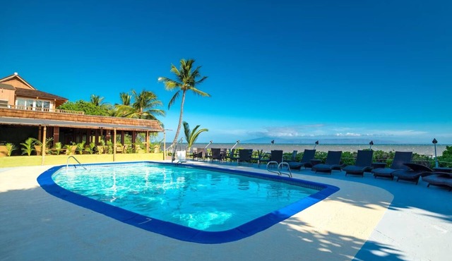 Ocean Front Suite: with Seating Area and Balcony, Outdoor Pool, Pets Are Welcome