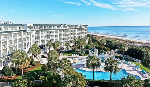 Oceanfront Condo, Private Balcony Beach View, Gated Resort, Indoor/Outdoor Pools