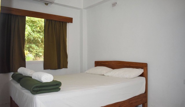 One-bedroom apartment close to town-center