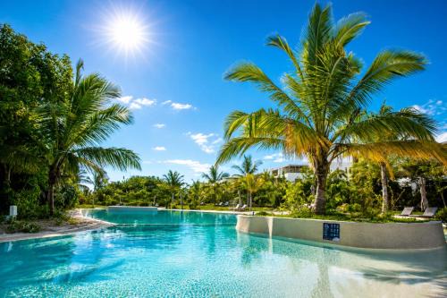 Paje Near Beach 2 Bedroom Family Apartment with Pool