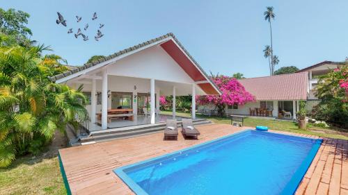 Paradise House Pool Villas - Near Thai Mueang Beach