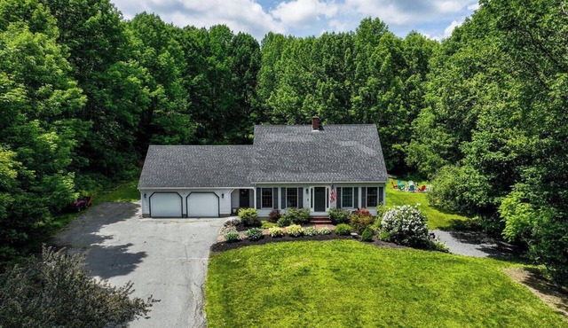 Peaceful Home in Central Maine