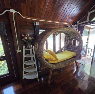 Peaceful Mountain Retreat in Ao Luek Tai