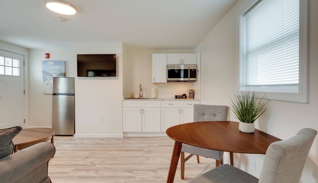 Pet-friendly Wareham Retreat Near Onset Beach!