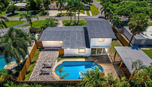 Pompano Gem < 1 mi to Beach & 12 Pickleball courts