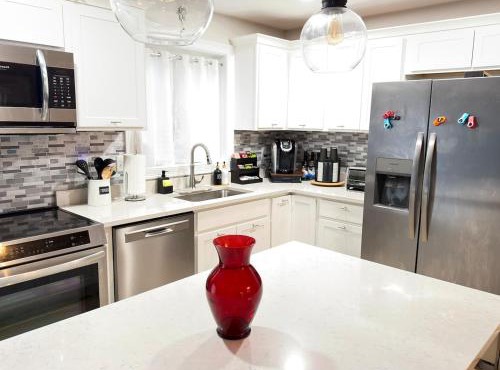 Private 3br & basement 3bth near Trail golf & Lake