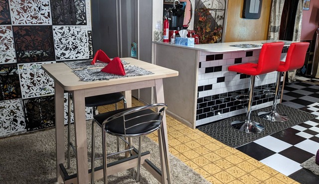 Private, free parking and laundry. Centrally located to everything The Roadhouse