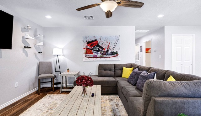 Rashali kicks theme house in SA
