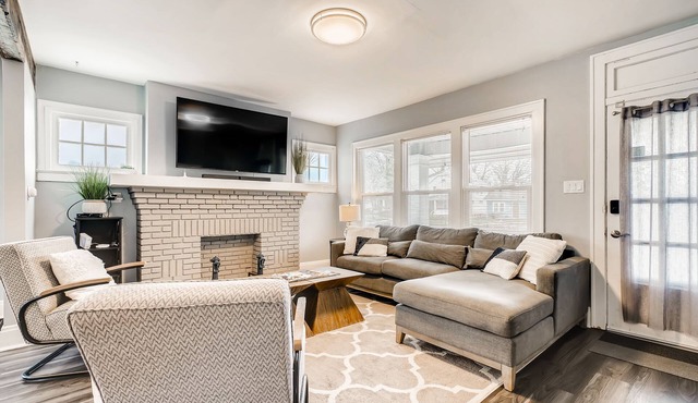 Recent remodel, 2 King Beds, 5-star reviews, Close to OSU, Zoo & More!