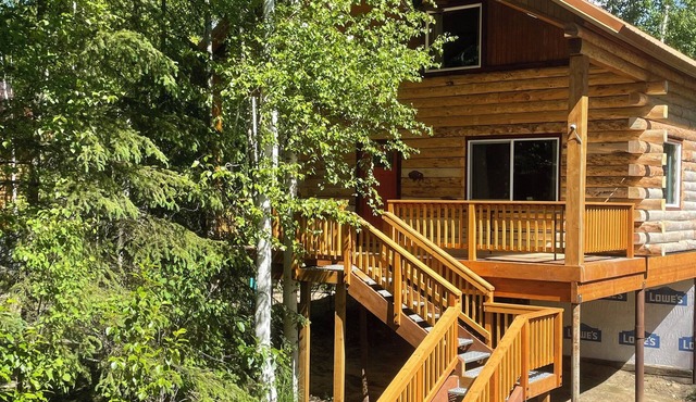 Riverfront, Authentic, Luxury Log Cabin-Bison