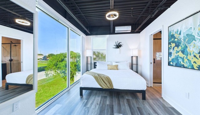 Rocket Launch View Loft Near Beach Port-unit 209