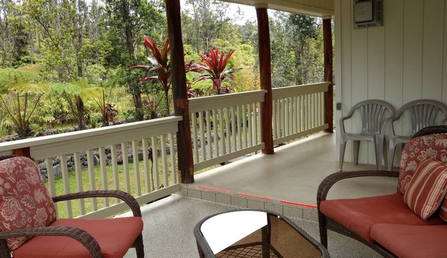 Romantic Rainforest Retreat near Hawaii Volcanoes National Park