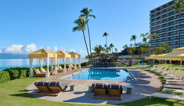 Royal Lahaina Resort & Bungalows