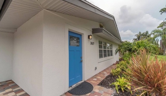 Sarasota family friendly house close to Seista Key beach.