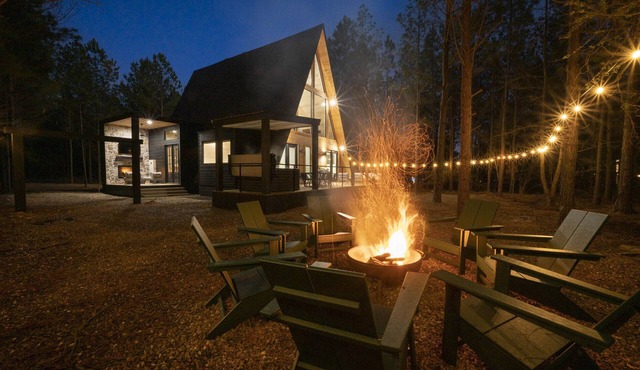 Scenic & Romantic A-Frame Cabin Retreat with Hot Tub, Fire Pit & Modern Comfort