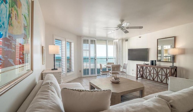 Seaside Escape 3-BR Stunning Ocean Views