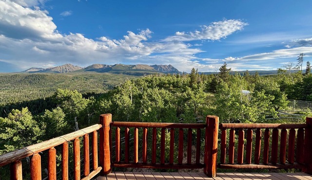 Secluded Mountain Getaway above Green Mtn. Reservoir