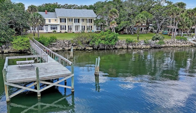SP Riverfront Views Huge Apt 3bd/3ba Sleep 10