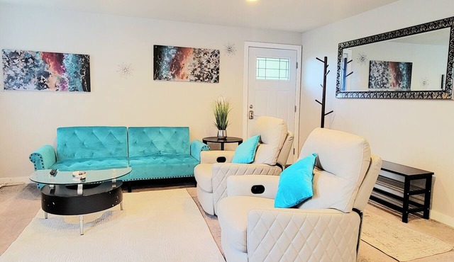 Spacious 5br/3ba home with 8bed - Near Airport, Downtown & Train station