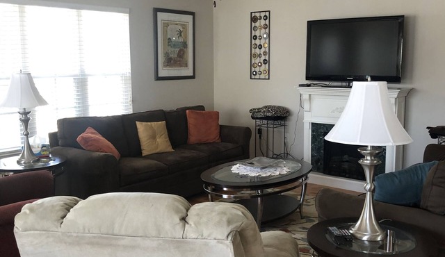 Spacious lake view house in Conway, Myrtle Beach area