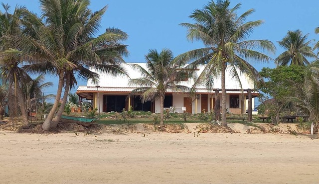 Spacious, breezy, and full of character beachfront villa, Chumphon,Thailand