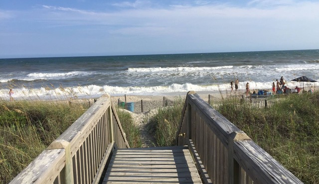 Spectacular Direct Oceanfront 2BR Condo in Emerald Isle NC Ocean Reef 7B1