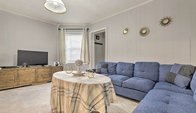 Springfield Vacation Rental: 1 Mi to Downtown