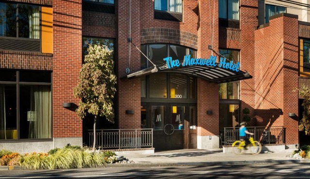 Staypineapple, The Maxwell Hotel, Seattle Center Seattle