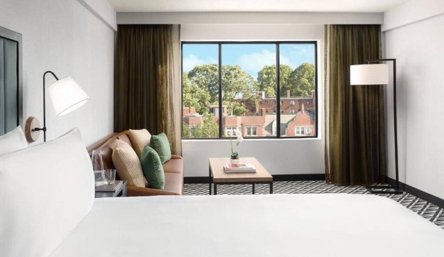 Studio Suite at Arcadian Hotel! Close to The Museum of Fine Arts, Boston