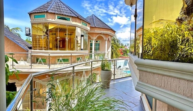 The O.C Luxury Rooms