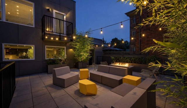 Tranquil Studio with City Views Seattle