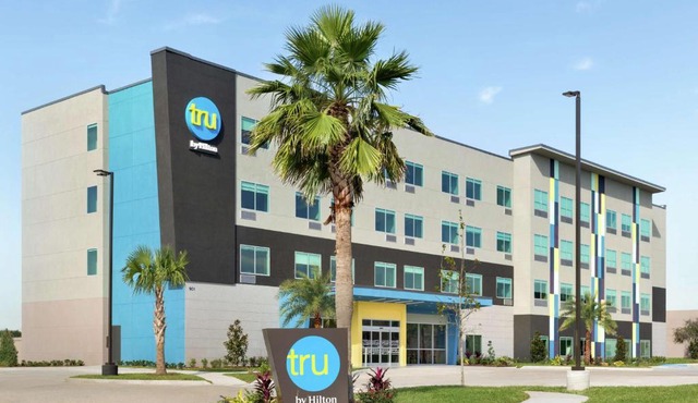 Tru by Hilton Webster Houston NASA
