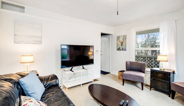 Two-Story, Family-Friendly Home near Downtown Seattle w/Free WiFi & Washer/Dryer