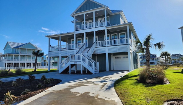 Ultimate Beach Escape -4BR Luxury with EV Charging
