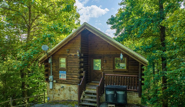 Unique Studio-Style*Secluded*Hot Tub