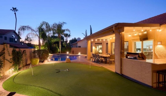 Valletta-Sparkling Pool-Game Room-Putting Green