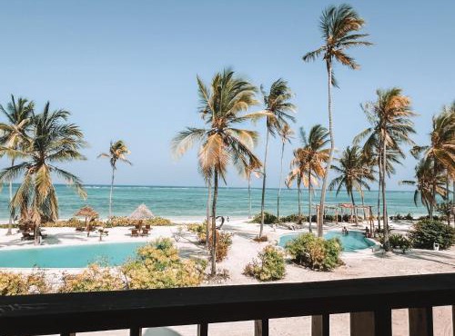 Villa Upendo with Private Pool and Ocean View Zanzibar