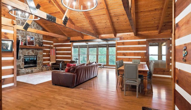 Waterfront Fox Hill Cabin - Rustic Retreat w/Fire Pit