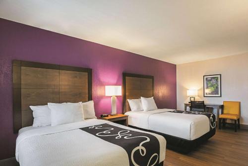 Wingate by Wyndham Galveston Beachfront at the Seawall
