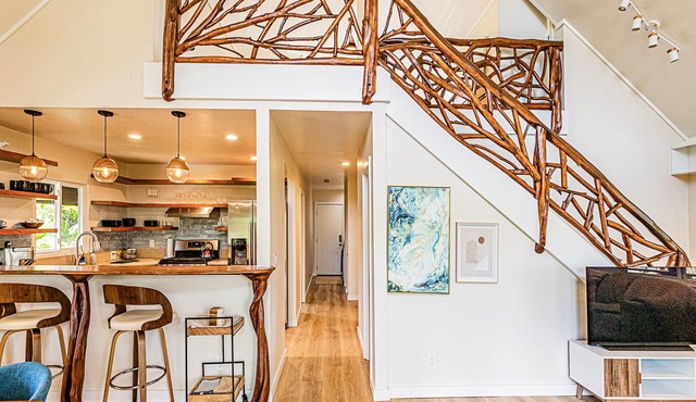 Zuki House - 3BR, 2BA Ocean Close, Hot Tub