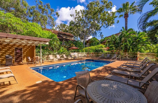 Secluded Corner Condo w/Nature Views, Wrap-Around Lanai, Free WiFi, Shared Pool