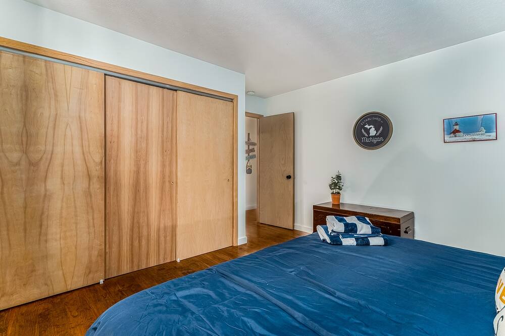 Photo of Others in Shorewood-Tower Hills-Harbert